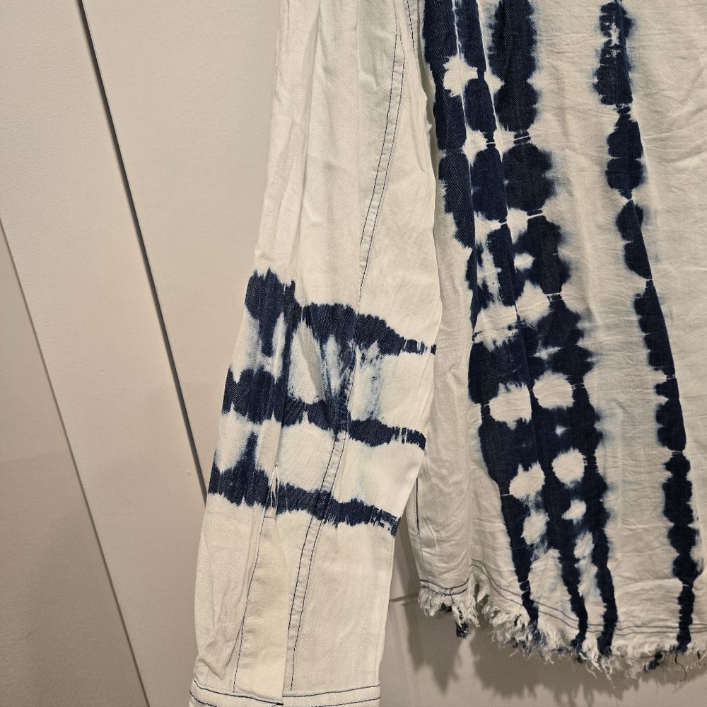 New Oli & Hali Tencel White Denim Shacket with Navy Tie-Dye Stripe - Picture 3 of 6